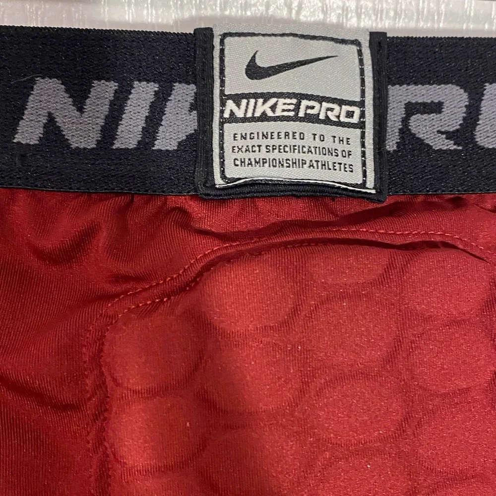 NIKE Pro Combat Padded Base Layer Football Shorts Red Men’s Small